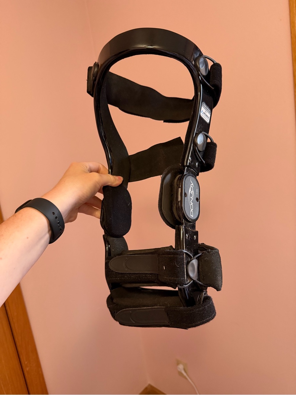 Donjoy Hinged Knee Brace ACL MCL 4titude - LEFT